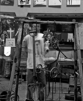 02_PORTRAIT_02
